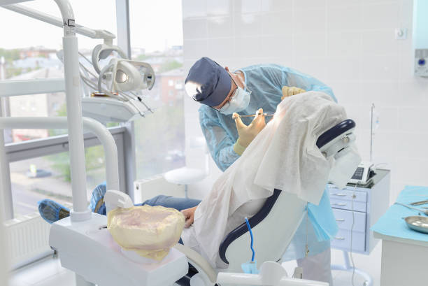 Best Emergency Tooth Extraction  in Garden City, MI